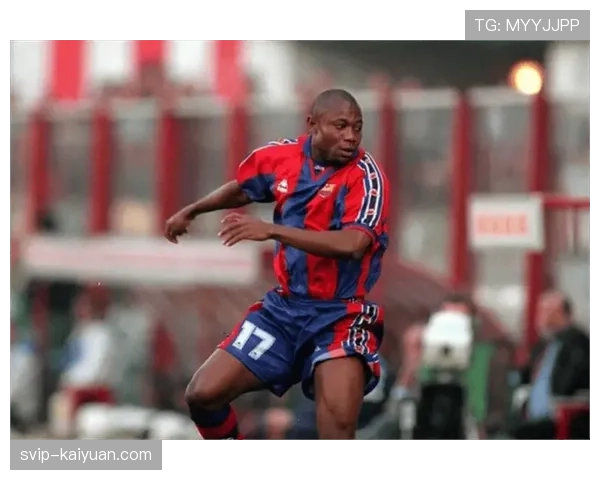 维阿加盟增强马赛边路 突破传中成进攻新武器