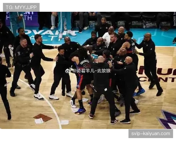 活塞18分胜黄蜂：坎宁安突破分球与杜伦禁区终结效率分析