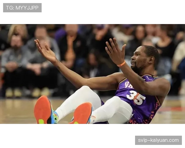 杜兰特膝伤影响下半场仅得3分，火箭进攻体系面临严峻考验